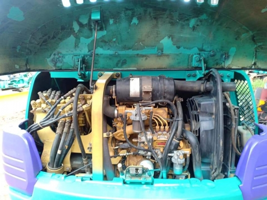 ขาย KOMATSU PC30-7. เก่านอกแท้  สภาพสวย มีลายแย๊ก เครื่องปั๊มแห้ง  ใช้ โทร 089-3818694 จ๊อย