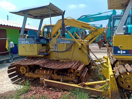 ขายรถดัน  KOMATSU D20PL-7. เก่านอกแท้  แทรคใหญ่  สภาพสวย พร้อมใช้  โทร 089-3818694 จ๊อย