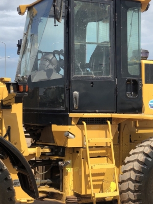 ขายรถตักล้อยาง CAT 924H แขนยาวพิเศษ นำเข้าเองจากญี่ปุ่น สภาพสวยพร้อมใช้ มีVDOการทำงานครับ