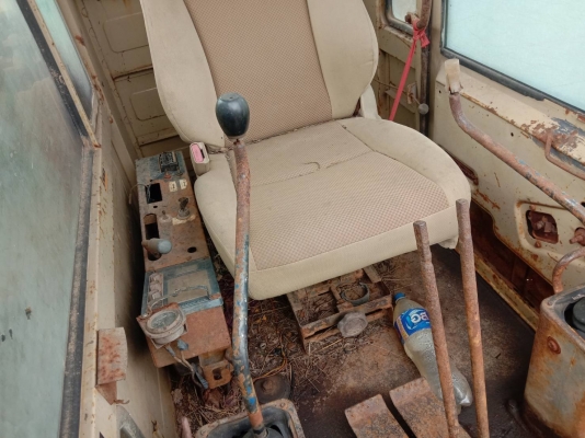 ขายKOMATSU PC200-3 มี2คันขายตามสภาพราคาคันละ 300,000