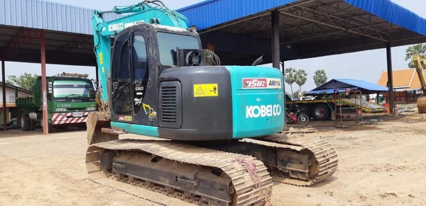 Kobelco SK135 YY02 ไฟฟ้าครบแอร์เย็น ช่วงล่างสวย เล่มทะเบียน เจ้าของขายเอง Kobelco SK135 YY02 ไฟฟ้าครบแอร์เย็น ช่วงล่างสวย เล่มทะเบียน เจ้าของขายเอง