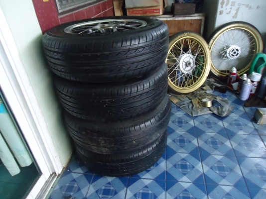 ขายmax ลายbbs14กว้าง6 et38 4รู100 พร้อมยาง(มีลายระเอียดเพิ่มเติมควรอ่าน) ขายmax ลายbbs14กว้าง6 et38 4รู100 พร้อมยาง(มีลายระเอียดเพิ่มเติมควรอ่าน)