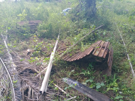 ขายKOBELCO SK200-V ธรรมดาเอกสารอินวอย มีเครื่อง มีปั้ม แพคอลโทรล โซ่พร้อมแผ่น1ข้าง ตัวเดินเสีย1ข้าง