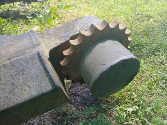 ขายKOBELCO SK200-V ธรรมดาเอกสารอินวอย มีเครื่อง มีปั้ม แพคอลโทรล โซ่พร้อมแผ่น1ข้าง ตัวเดินเสีย1ข้าง