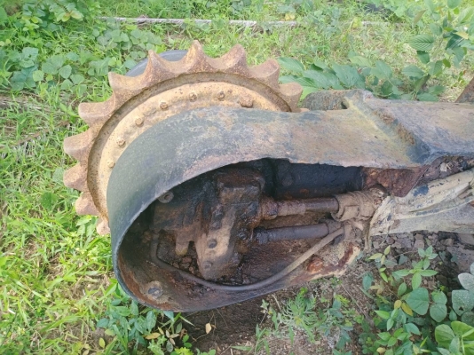 ขายKOBELCO SK200-V ธรรมดาเอกสารอินวอย มีเครื่อง มีปั้ม แพคอลโทรล โซ่พร้อมแผ่น1ข้าง ตัวเดินเสีย1ข้าง