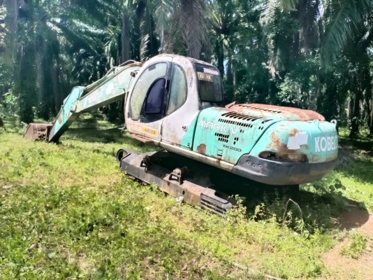 ขายKOBELCO SK200-V ธรรมดา มีเครื่อง มีปั้ม แพคอลโทรล โซ่พร้อมแผ่น1ข้าง ตัวเดินเสีย1ข้างราคา 250,000