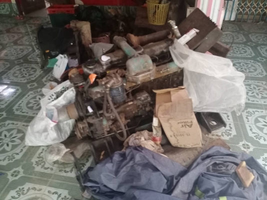 ขายKOBELCO SK200-V ธรรมดา มีเครื่อง มีปั้ม แพคอลโทรล โซ่พร้อมแผ่น1ข้าง ตัวเดินเสีย1ข้างราคา 250,000