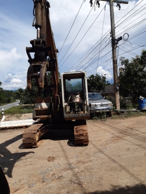 ขายKOMATSU PC60-5 มีหัวคีปแบบเปิดสองข้างพร้อมบุ้งกี๋ราคา 300,000