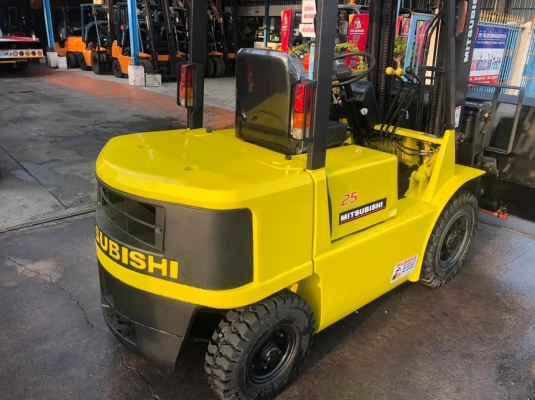 ขายรถตักยางพาราตักของเก่าตักพลาสติกขาย250000บาท