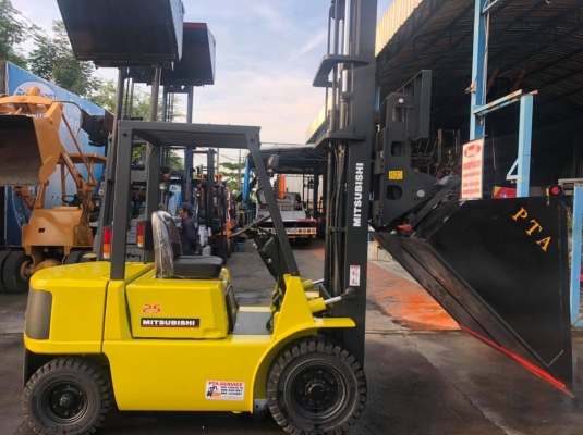 ขายรถตักยางพาราตักของเก่าตักพลาสติกขาย250000บาท