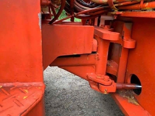 ขาย  235,000  รถบด 4 ตัน เอวอ่อน  KOMATSU JV 40-1 ทำงาน 1,960 ชม เก่านอก 1  ปี เครื่องดี ปั้มเเรง  เอวแน่น ยางดี สั่นแรง รถพร้อมใช้ เอกสารสัญญาซื้อขาย รถอยู่  นครปฐม โทร 0610710295  สนใจ รายการสินค้า อื่นๆ ที่ เว็ปไชค์ Truck2Hand https://www.truck2hand.co