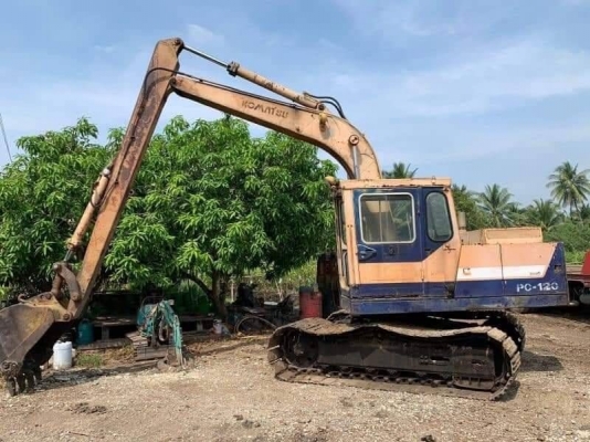 ขาย 325,000 เก่านอก KOMATSU PC120-1 (บูม-ยาว พิเศษ) สภาพสวยมาก เครื่องดี ปั้มเดิม โช่หนา เอวแน่น ตัวเดินสวย แผ่น 80   รถอยู่  นครปฐม โทร 0610710295  สนใจ รายการสินค้า อื่นๆ ที่ เว็ปไชค์ Truck2Hand https://www.truck2hand.com/index.php?actions=content/searc