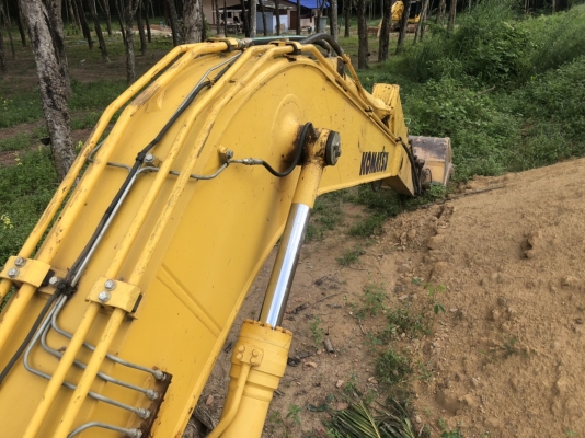 ขายดาวน์แบคโฮ KOMATSU PC 130-8 ทำงาน 5717ชั่วโมง สวยเดิม สนใจโทร 081-970-1072