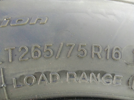 ขายแม็กใหม่ 6รู 9ออฟ0 พร้อมยาง BF 265/75R16 U.S.A ปี19 ชุดละ 32900 บาท ราคานี้มีชุดเดียวครับ