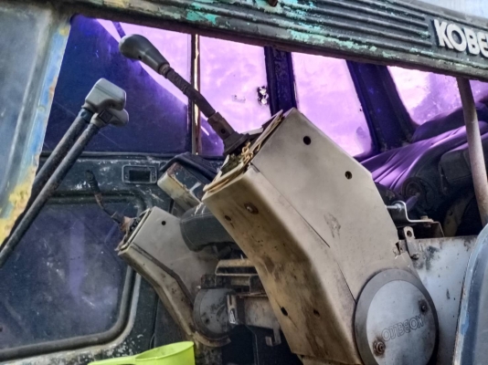 ขายรถแบคโฮ KOBELCO SK07-// HDL มีที่ปรับคอลโทรล ไม่มีเครื่องยนต์อย่างเดียว ราคา 180000