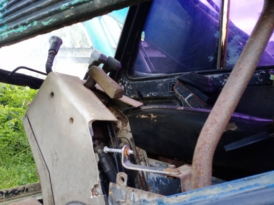 ขายรถแบคโฮ KOBELCO SK07-// HDL มีที่ปรับคอลโทรล ไม่มีเครื่องยนต์อย่างเดียว ราคา 180000