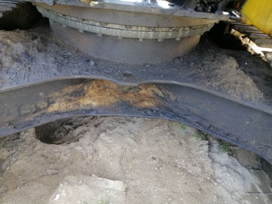 ขายHITACHI EX200-2 ระบบไฟแม๊กปั้มเครื่องเพิ่งทำมาใหม่ราคา 300,000