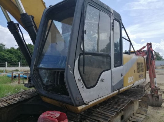 ขายHITACHI EX200-2 ระบบไฟแม๊กปั้มเครื่องเพิ่งทำมาใหม่ราคา 300,000