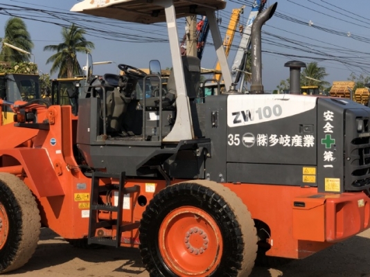 ขายรถตักล้อยาง HITACHI ZW100 ปี 2012 แขนยาวพิเศษ นำเข้าเองจากญี่ปุ่น สภาพสวยพร้อมใช้งาน มีVDOการทำงานครับ