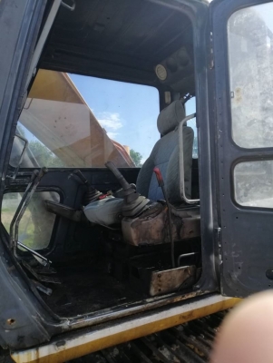 ขายHITACHI EX200-2 ระบบไฟแม๊กปั้มเครื่องเพิ่งทำมาใหม่ราคา 300,000