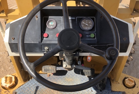 ขายรถตักล้อยาง KOMATSU WA30-2 (4XX ชั่วโมง) นำเข้าเองจากญี่ปุ่น สภาพสวยพร้อมใช้งาน มีVDOการทำงานครับ ขายรถตักล้อยาง KOMATSU WA30-2 (4XX ชั่วโมง) นำเข้าเองจากญี่ปุ่น สภาพสวยพร้อมใช้งาน มีVDOการทำงานครับ