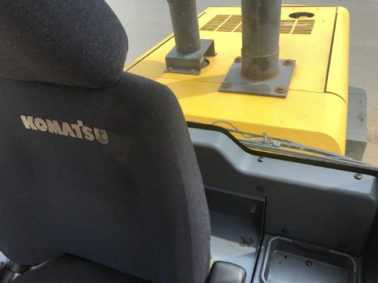 ขายรถตักล้อยาง KOMATSU WA100-5 นำเข้าเองจากญี่ปุ่น สภาพสวยพร้อมใช้งาน มีVDOการทำงานครับ ขายรถตักล้อยาง KOMATSU WA100-5 นำเข้าเองจากญี่ปุ่น สภาพสวยพร้อมใช้งาน มีVDOการทำงานครับ
