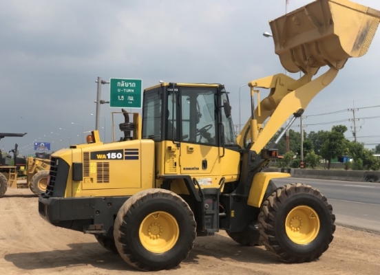 ขายรถตักล้อยาง KOMATSU WA150-5 นำเข้าเองจากญี่ปุ่น สภาพสวยพร้อมใช้งาน มีVDOการทำงานครับ ขายรถตักล้อยาง KOMATSU WA150-5 นำเข้าเองจากญี่ปุ่น สภาพสวยพร้อมใช้งาน มีVDOการทำงานครับ