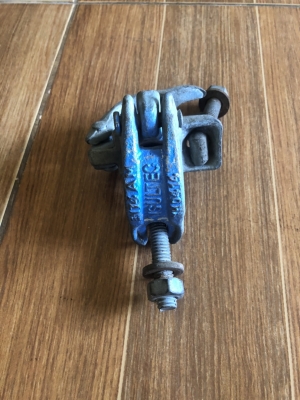 มือเสือ ตัวจับนั่งร้านมือ 2