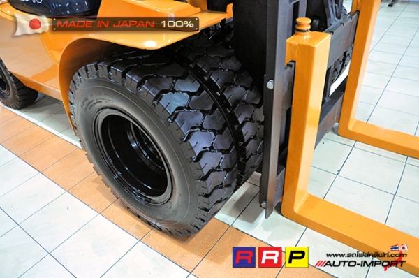 ขายรถโฟล์คลิฟท์มือสอง TOYOTA รุ่น 7FDA40-18972 นำเข้าจากประเทศญี่ปุ่น 100\% ไม่เคยใช้งานในไทย