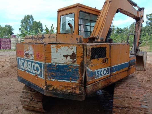 มีVDOขายคู่6ล้อท้ายลาดไม่มีเล่มทะเบียนKOBELCO SK03 สภาพสวยๆใช้งานได้เลยราคา 450,000