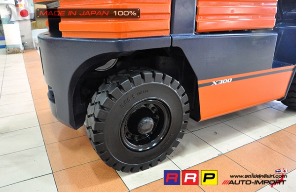 ขายรถโฟล์คลิฟท์มือสอง TOYOTA รุ่น 5FG20-10920 นำเข้าจากประเทศญี่ปุ่น 100\% ไม่เคยใช้งานในไทย