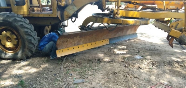 รถเกรด 12F