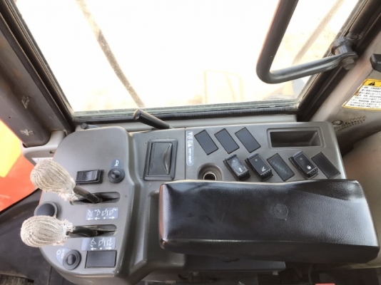 ขายรถตักล้อยาง HITACHI ZW220 นำเข้าเองจากญี่ปุ่น สภาพสวยพร้อมใช้ มีVDOการทำงานครับ ขายรถตักล้อยาง HITACHI ZW220 นำเข้าเองจากญี่ปุ่น สภาพสวยพร้อมใช้ มีVDOการทำงานครับ