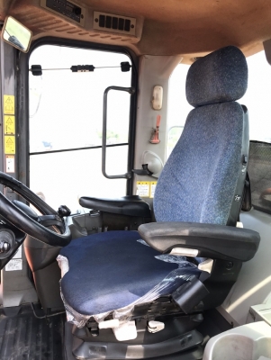 ขายรถตักล้อยาง HITACHI ZW220 นำเข้าเองจากญี่ปุ่น สภาพสวยพร้อมใช้ มีVDOการทำงานครับ ขายรถตักล้อยาง HITACHI ZW220 นำเข้าเองจากญี่ปุ่น สภาพสวยพร้อมใช้ มีVDOการทำงานครับ