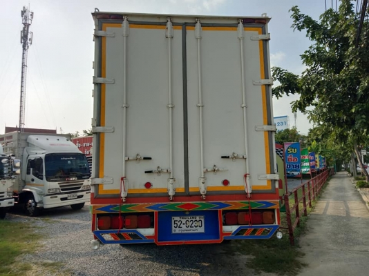 6ล้อ HINO. FG8JRLA ตู้10บาน ปี2013 ตู้ยาว 7.50เมตร 6ล้อ HINO. FG8JRLA ตู้10บาน ปี2013 ตู้ยาว 7.50เมตร