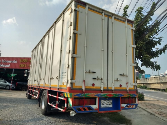 6ล้อ HINO. FG8JRLA ตู้10บาน ปี2013 ตู้ยาว 7.50เมตร 6ล้อ HINO. FG8JRLA ตู้10บาน ปี2013 ตู้ยาว 7.50เมตร