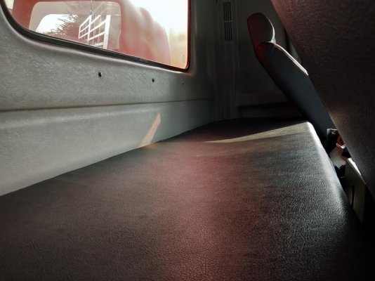 6ล้อ HINO. FG8JRLA ตู้10บาน ปี2013 ตู้ยาว 7.50เมตร 6ล้อ HINO. FG8JRLA ตู้10บาน ปี2013 ตู้ยาว 7.50เมตร