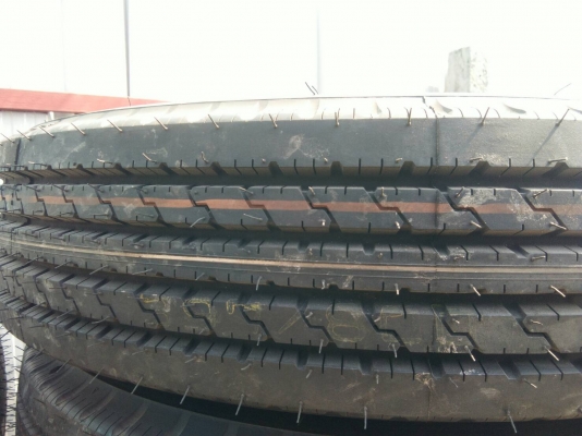 ขายยางใหม่ 750R16 บริดจสโตน ปี15 จำนวน 20 เส้นละ 2300 บาท