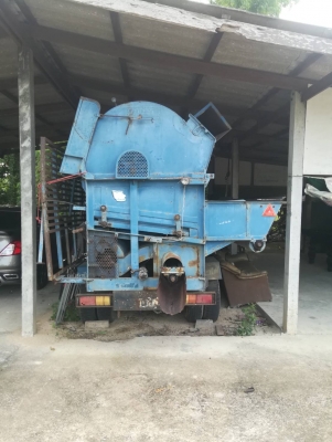 ขายรถนวดข้าว