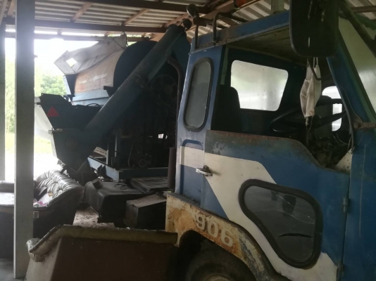 ขายรถนวดข้าว