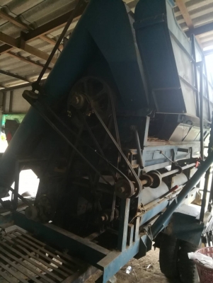 ขายรถนวดข้าว