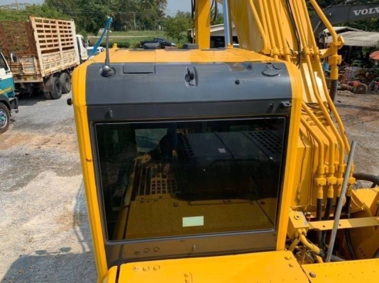 ขาย 1,680,000  KOMATSU  PC200-8 MO ทำงาน 8,600 ชม. มีไลน์หัวเจาะ ไฟฟ้าครบ เครื่องดี ปั้มแรง โช่หนา ช่วงล่างเต็ม เอวแน่น แอร์เย็น รถสวยพร้อมใช้งาน  เอกสารแจ้งจำหน่าย อยู่ นครปฐม   090-772-3710 090-772-3708
