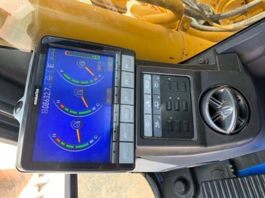 ขาย 1,680,000  KOMATSU  PC200-8 MO ทำงาน 8,600 ชม. มีไลน์หัวเจาะ ไฟฟ้าครบ เครื่องดี ปั้มแรง โช่หนา ช่วงล่างเต็ม เอวแน่น แอร์เย็น รถสวยพร้อมใช้งาน  เอกสารแจ้งจำหน่าย อยู่ นครปฐม   090-772-3710 090-772-3708
