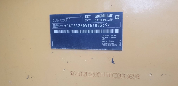 ขายแม็คโคร CAT320D2 ไมล์ชม.น้อย3,200ชม. ราคา2,500,000