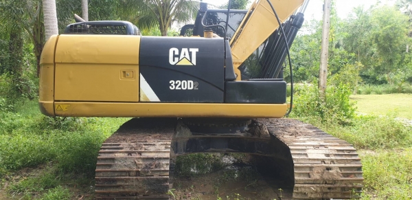 ขายแม็คโคร CAT320D2 ไมล์ชม.น้อย3,200ชม. ราคา2,500,000