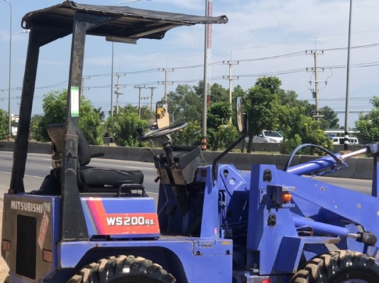 ขายรถตักล้อยาง MITSUBISHI WS200A (2XX ชั่วโมง) นำเข้าเองจากญี่ปุ่น สภาพสวยพร้อมใช้งาน มีVDOการทำงานครับ