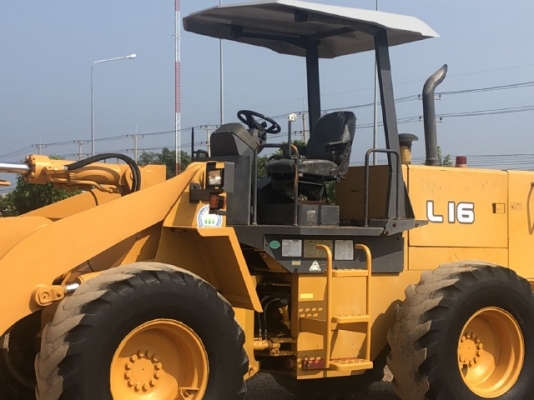 ขายรถตักล้อยาง TCM L16 นำเข้าเองจากญี่ปุ่น สภาพสวยพร้อมใช้งาน มีVDOการทำงานครับ