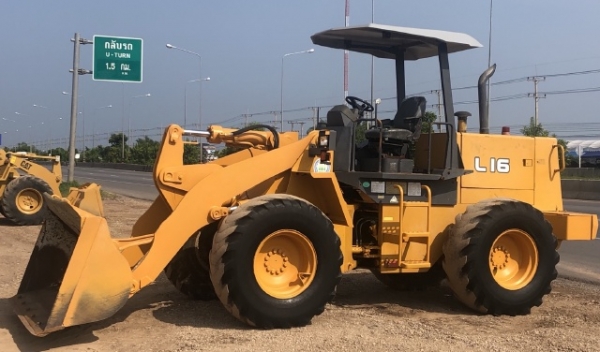 ขายรถตักล้อยาง TCM L16 นำเข้าเองจากญี่ปุ่น สภาพสวยพร้อมใช้งาน มีVDOการทำงานครับ
