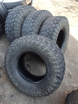 Maxxis Buckshot MT 285-75-16 ปี17 สภาพดี 1ชุด