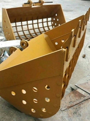 รับสั่งทำ บุ้งกี่ตักดิน บุ้งกี่วางท่อ บุ้งกี่ตักผัก บุ้งกี่ขุดร่อง ทั้งปากแคบ ปากกว้าง  รถเล็กรถใหญ่ รับทำทุกรุ่นคับ  รับประกันความแข็งแรง